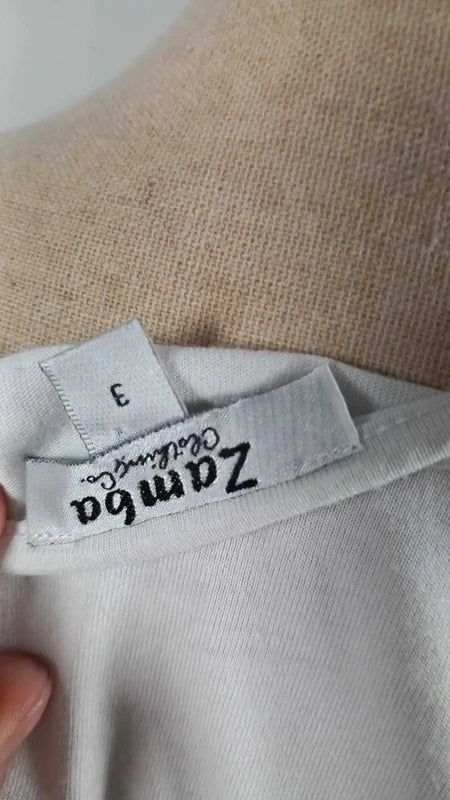 ZAMBA White Embroidered Textured T-shirt Size 3 (L) - Very Good Condition - Chic & Bohemian