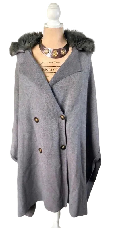 Cape Poncho Zara Grise – Col Fausse Fourrure – Double Boutonnage – Neuve