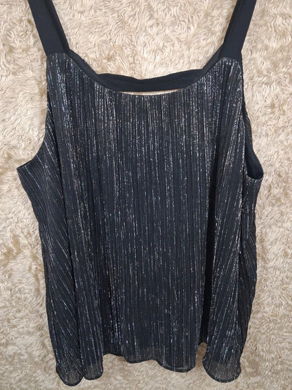 Top de soirée Kiabi noir plissé brillant taille 54/56