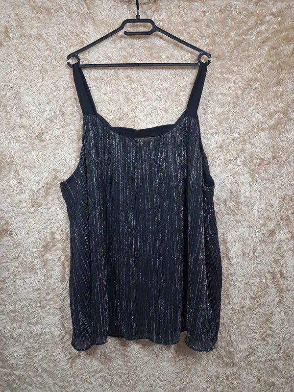 Top de soirée Kiabi noir plissé brillant taille 54/56
