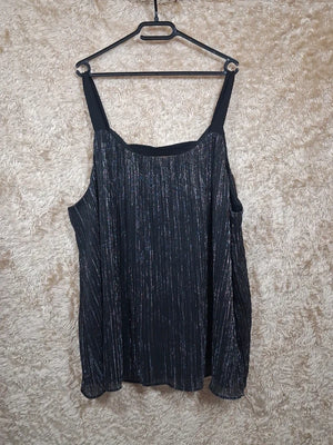 Top de soirée Kiabi noir plissé brillant taille 54/56