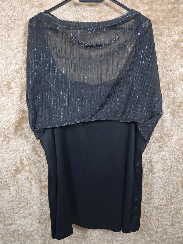 Top de soirée Kiabi noir plissé brillant taille 54/56