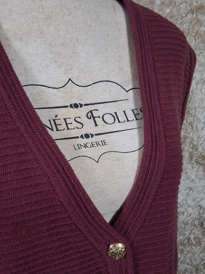 Gilet long sans manches bordeaux boutons dorés taille 52