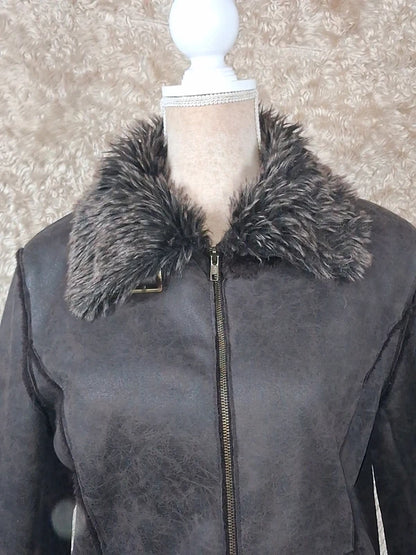 Veste effet peau lainée grise col fausse fourrure taille M