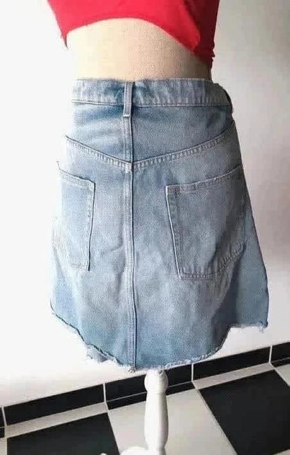 Jupe destroy H&M en taille 50 original avec un côté rock