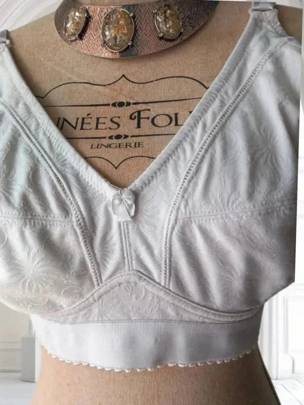 Joli soutien gorge blanc en 105E
