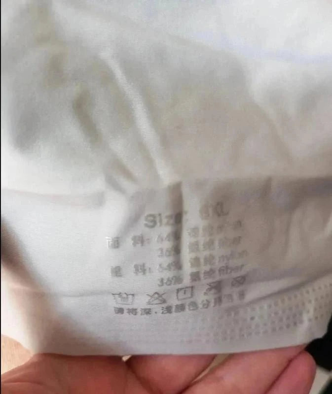 Brassière grise en taille 6XL.