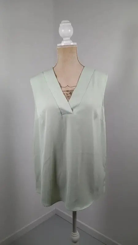 Mint green sleeveless fluid top – Kiabi – Size M
