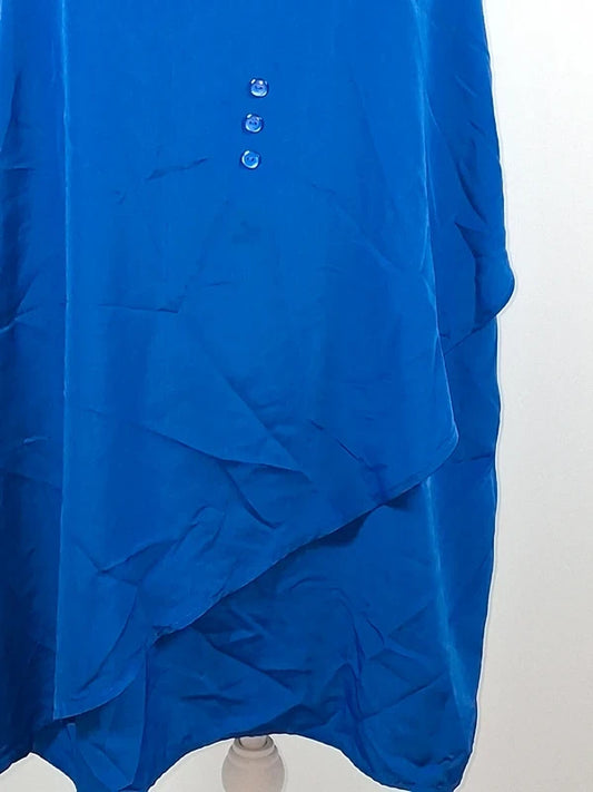 Superb flowy dress in a bright and intense royal blue from the MNG range