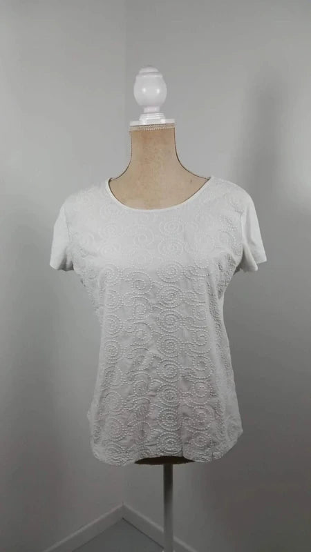 ZAMBA White Embroidered Textured T-shirt Size 3 (L) - Very Good Condition - Chic & Bohemian