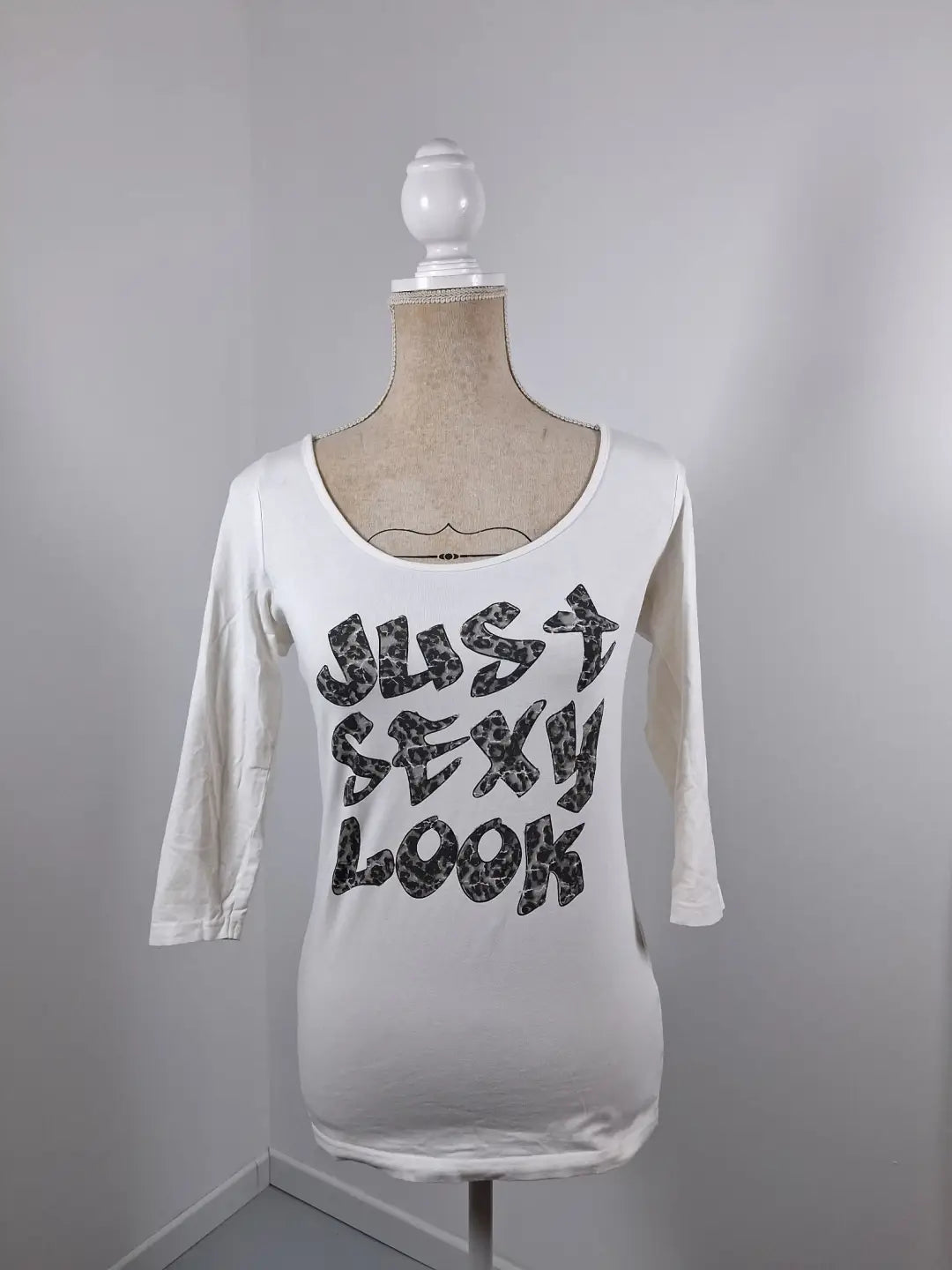 White Walk and Talk Top – Backless double knot & Leopard print – Size 38/40 – NEW