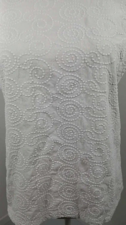 ZAMBA White Embroidered Textured T-shirt Size 3 (L) - Very Good Condition - Chic & Bohemian
