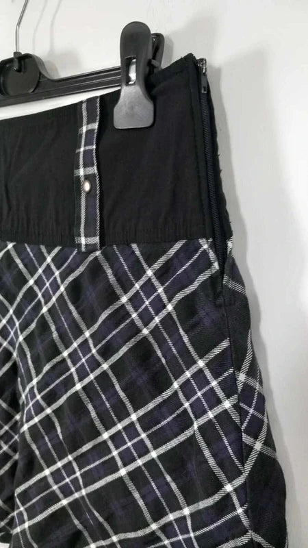 Jupe Courte cache cache - Taille 38 - Neuve - Motif Écossais / Tartan Noir