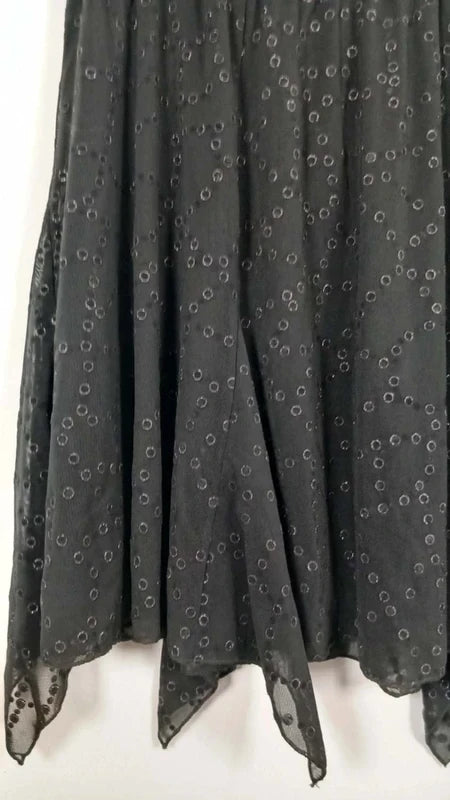 Jupe Noire en Tulle Ligne à suivre - Taille 42 - Coupe Asymétrique à Pointes