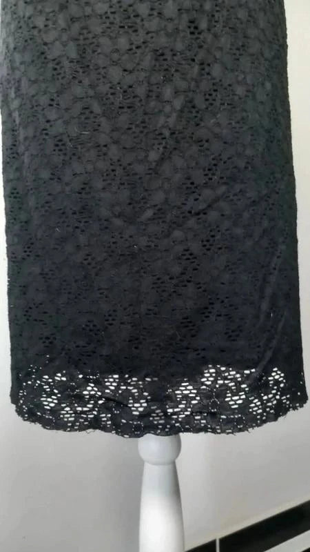 Belle jupe noire macramé de la marque Kiabi taille 54/56