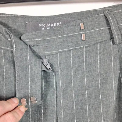 Primark Grey Fluid Pinstriped Tailored Trousers – Straight Cut – Size 40