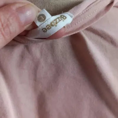 Bizzbee Pastel Pink "Complètement à l'West" T-shirt L