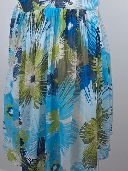 Robe d'été fleurie bleue et verte à volants – Taille 46