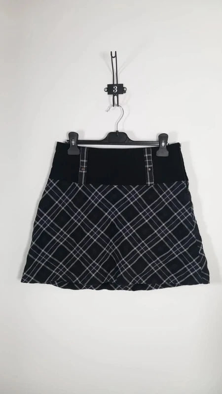Jupe Courte cache cache - Taille 38 - Neuve - Motif Écossais / Tartan Noir
