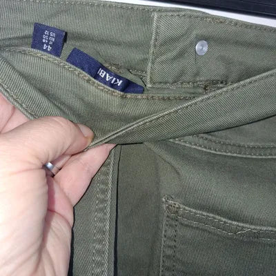 Jupe en jean kaki Kiabi – Taille 44 – Effet frangé