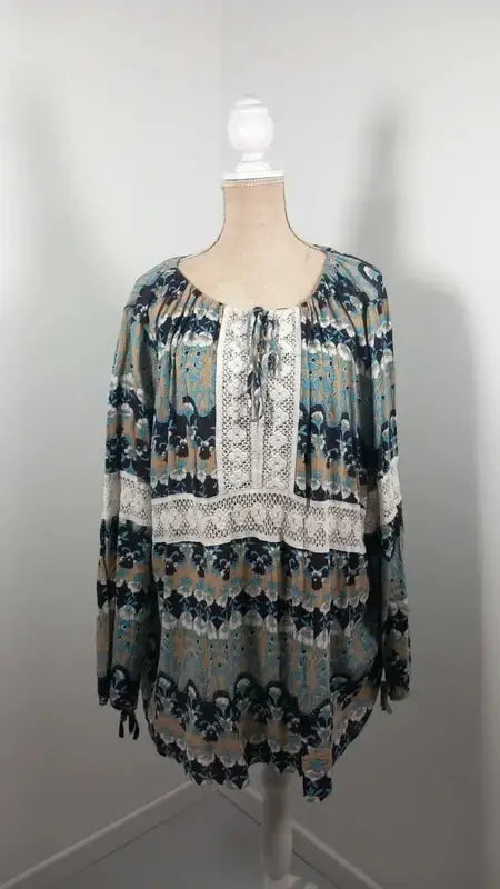 Tunique Bohème Size Up – Dentelle & Fleurs Bleu/Camel – 100% Coton – Grande Taille 54/56
