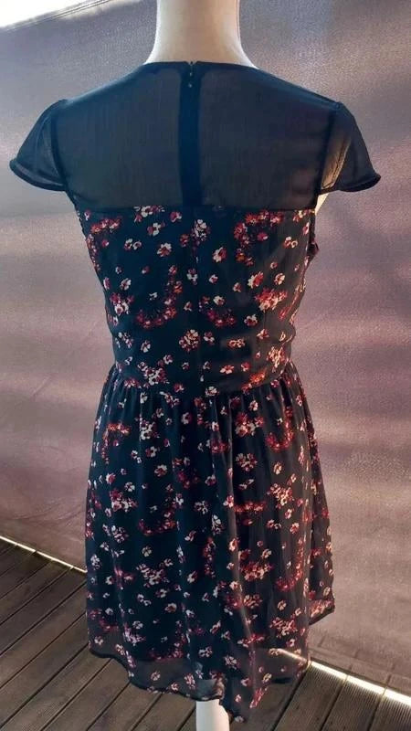 Petite Robe Noire & Grise Graphique – Fashion Private Company taille 38