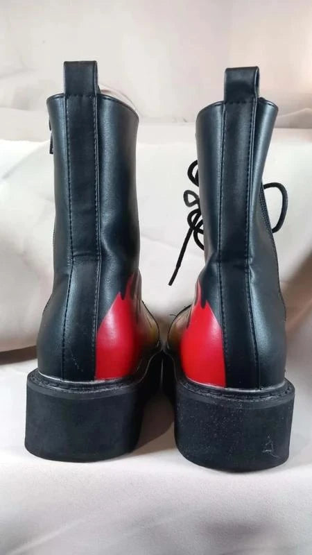 Bottines Rangers Plateformes ASOS - Imprimé Flammes
