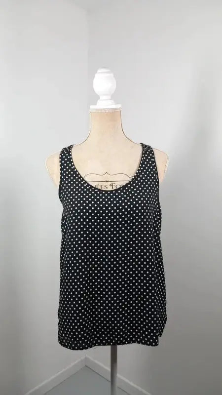 Atmosphere Sleeveless Top – White/Black Polka Dot Print – Chic Retro Style
