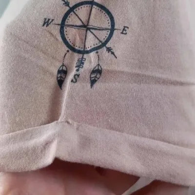 Bizzbee Pastel Pink "Complètement à l'West" T-shirt L