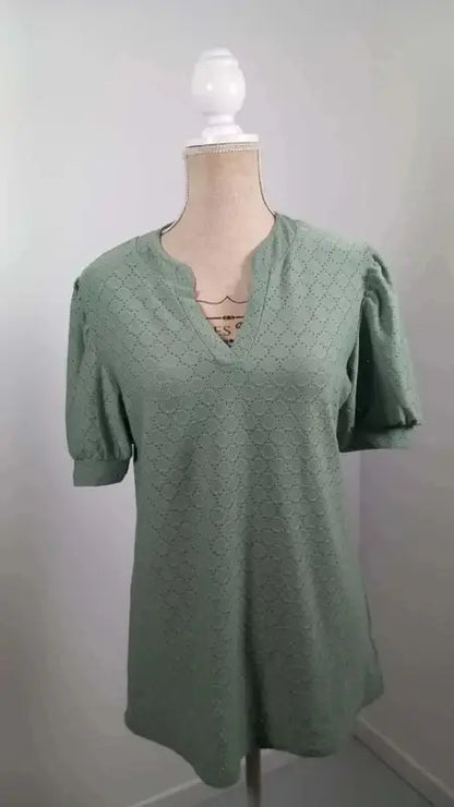 Haut Vert Sauge en Broderie Anglaise - Taille M (38) - Neuf sans Étiquette