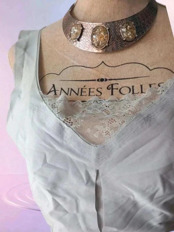 Brassière grise en taille 6XL.
