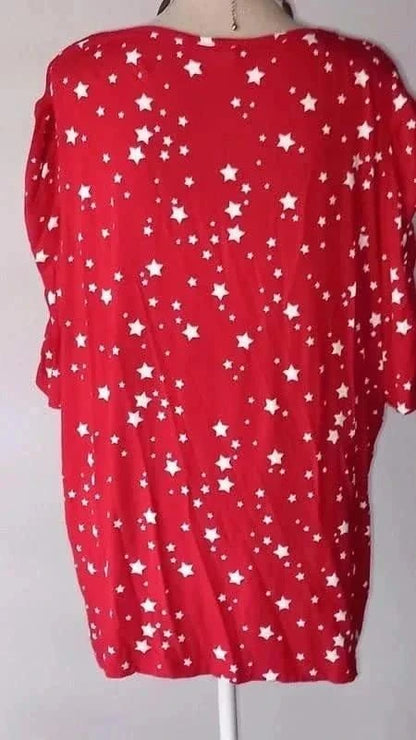 Beau tee-shirt orné d'étoiles taille 54