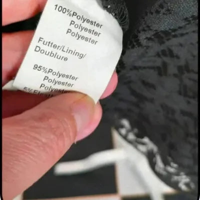 Haut Péplum Dentelle noir – Élégance & Féminité Grande Taille !