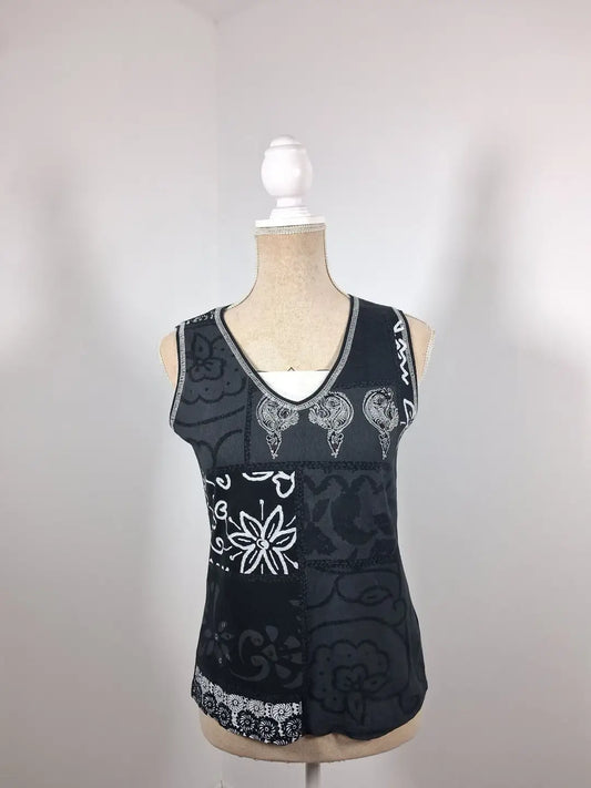 Kiabi Woman Patchwork Tank Top – Graphic & Rhinestone Style – Size 38/40 (M)