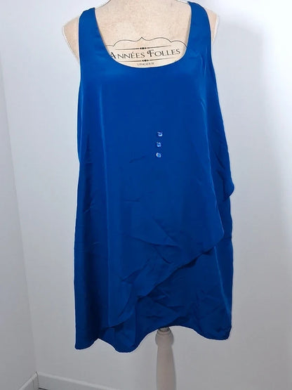 Superb flowy dress in a bright and intense royal blue from the MNG range