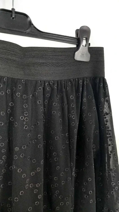 Jupe Noire en Tulle Ligne à suivre - Taille 42 - Coupe Asymétrique à Pointes