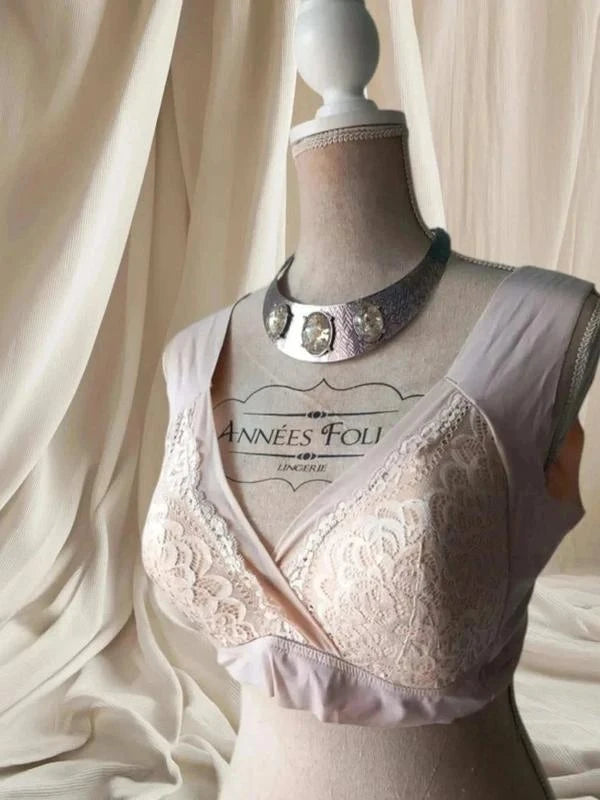 Brassière couleur chair taille 6XL