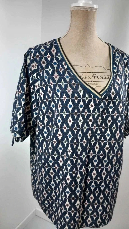 Chic Graphic Tunic – Navy Blue & Geometric Patterns – Size 48 – NEW