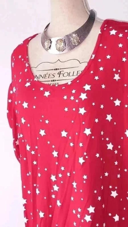 Beau tee-shirt orné d'étoiles taille 54