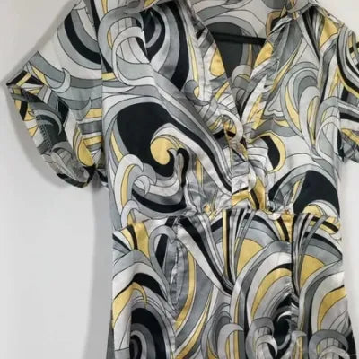 Haut Satiné la city Taille 2 – Top Vintage Imprimé Arabesques Jaune & Gris
