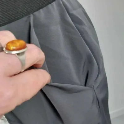 Robe Satinée H&M 40 - Neuve - Coupe Cache-Cœur & Poches