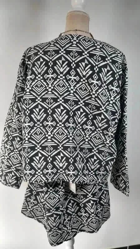 Magnifique ensemble de la marque So Joy taille 48