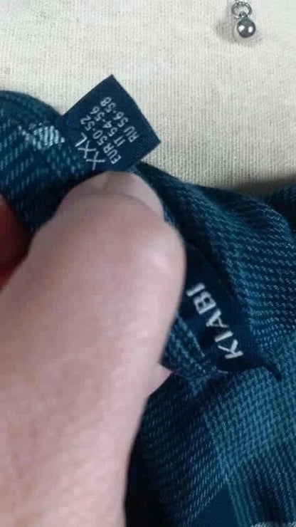 Tunique bleu blanche dorée de la marque Kiabi taille 50/52