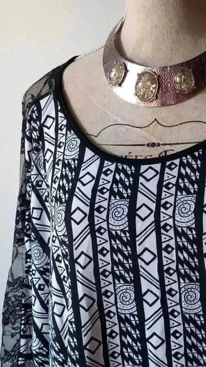 Haut Fluide Graphique & Dentelle - BY SUZIE (T.54)