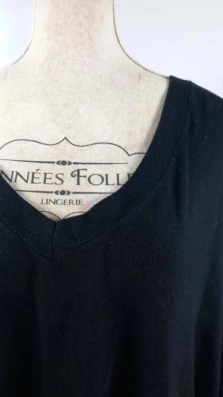 Pull Léger Noir – Détails Croisés au Dos – Neuf – Taille 58/60