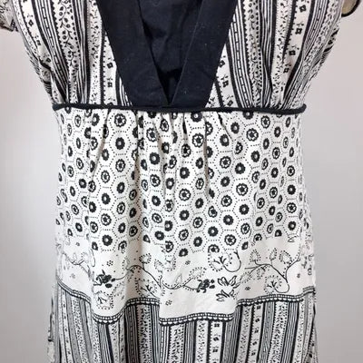 Defimode Black & White Fluid Tunic – Bohemian Print – Empire Cut – Size M (US 6)