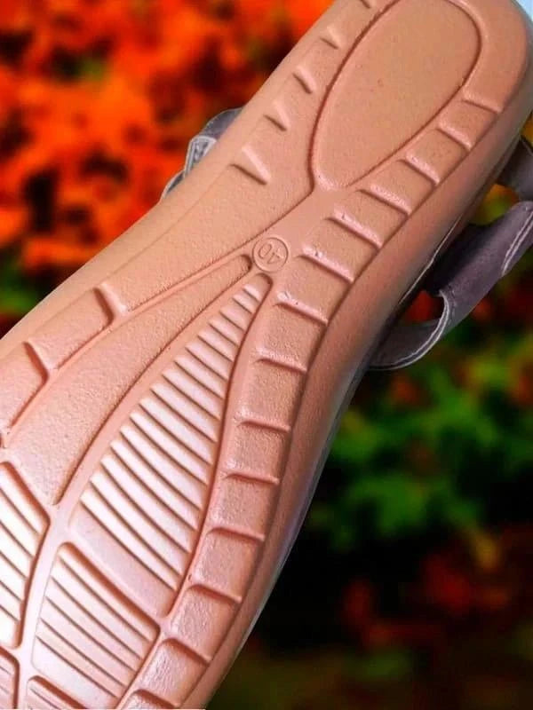 Belle paire de sandale marron pointure 40
