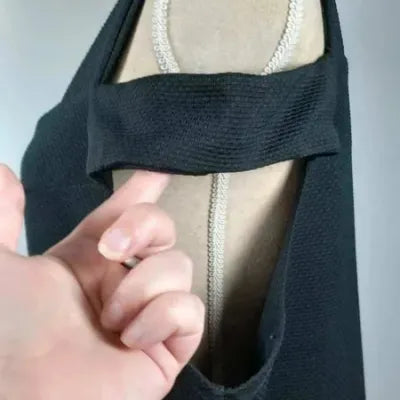 Robe Noire Épaules Dégagées Effet Gaufrette – Grande Taille – Taille 48-50 (22 UK)
