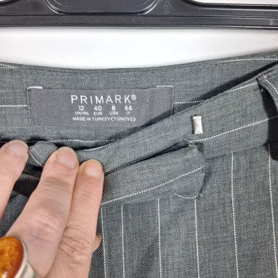 Pantalon de Tailleur Fluide Gris à Rayures Tennis Primark – Coupe Droite – Taille 40