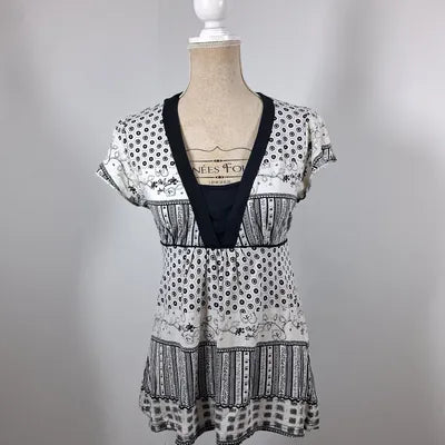 Defimode Black & White Fluid Tunic – Bohemian Print – Empire Cut – Size M (US 6)